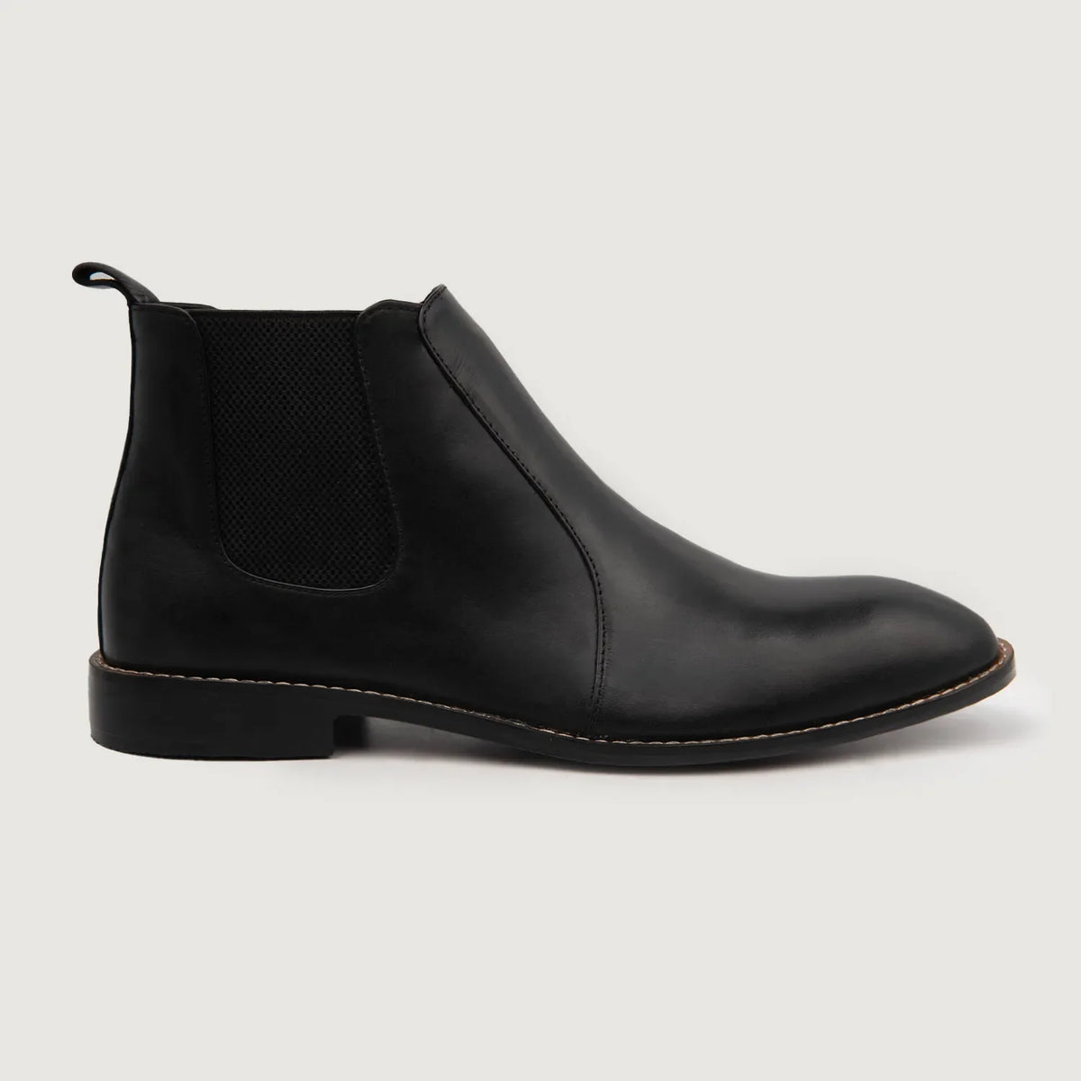 Black Full-Grain leather Boots - Рантовая конструкция Goodyear Welt и носок обуви