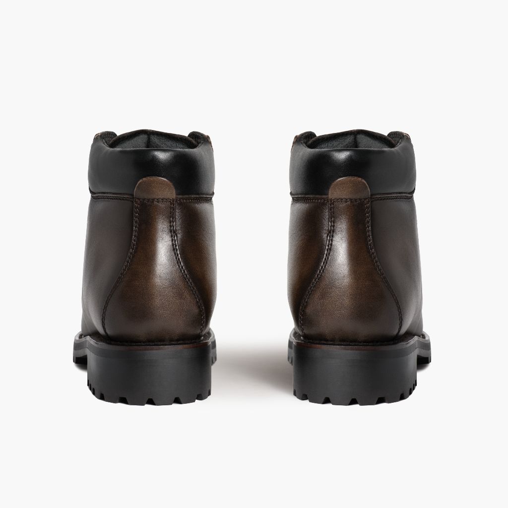 High-Traction Rubber Outsole & Lug Tread Pattern on Commander Jasper Кожаные ботинки для Мужчин