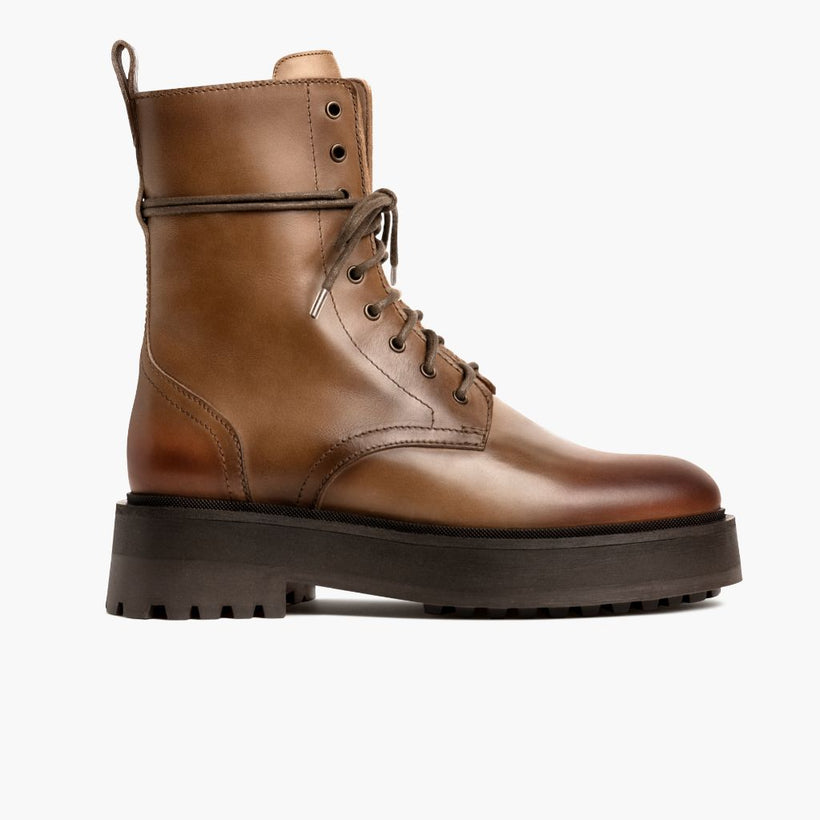 Quest Natural Leather Boots женская