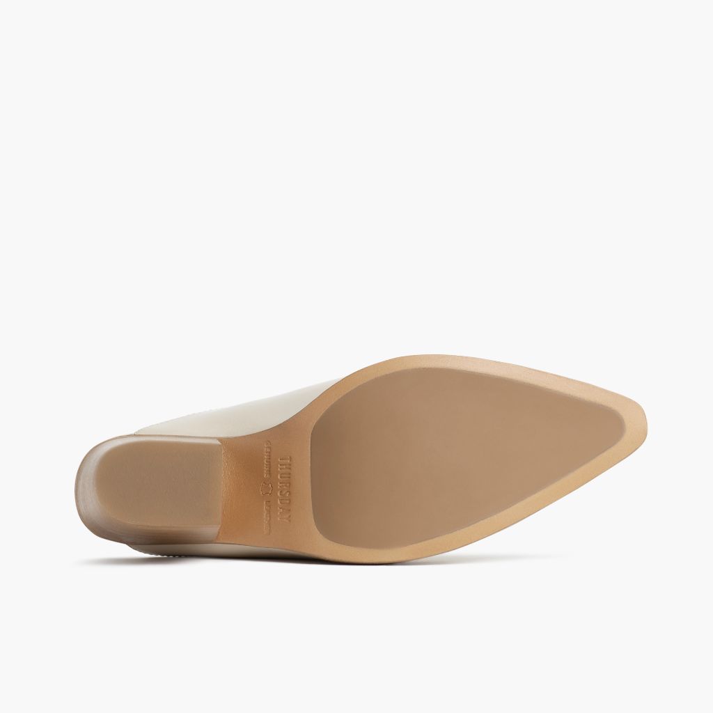 High-Traction Rubber Outsole & Lug Tread Pattern on Summer Ivory Кожаные ботинки для Женщин