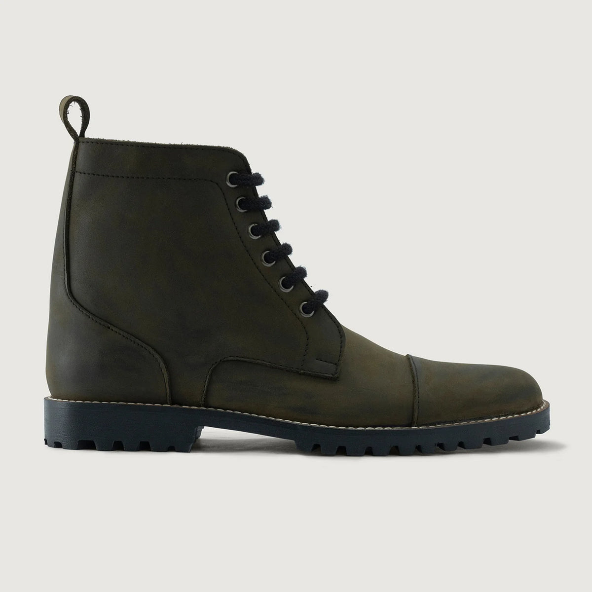 Olive Green Full-Grain leather Boots - Рантовая конструкция Goodyear Welt и носок обуви