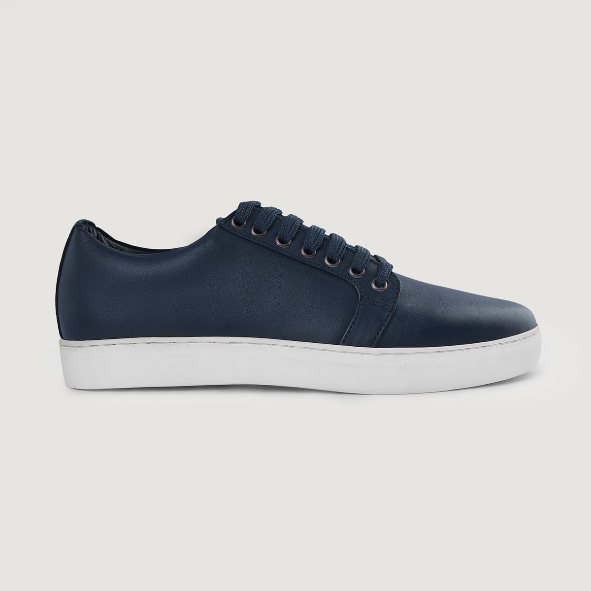 Cushioned Leather Insole & Ergonomic Arch Support Construction Detail