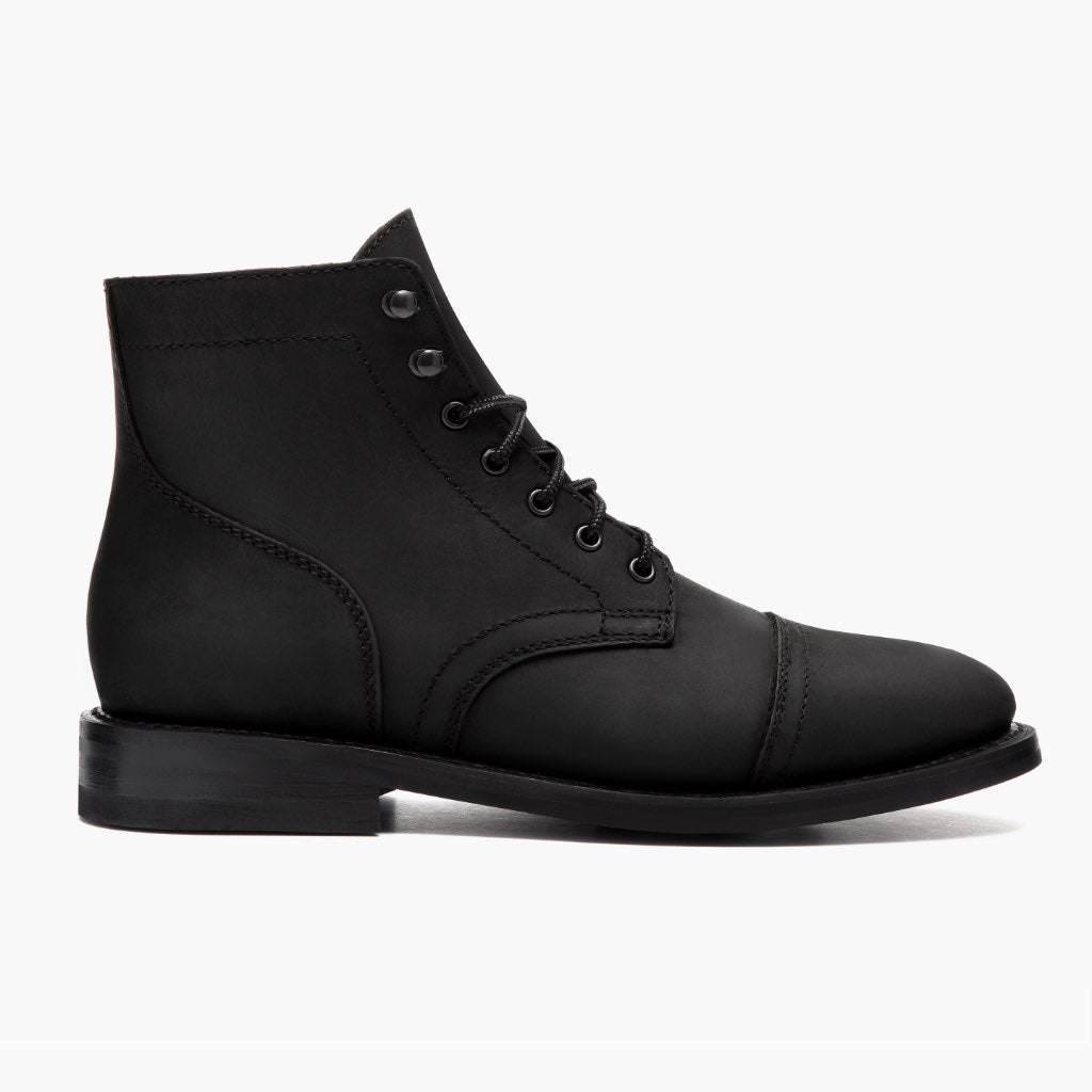 Black Full-Grain leather Boots - Рантовая конструкция Goodyear Welt и носок обуви