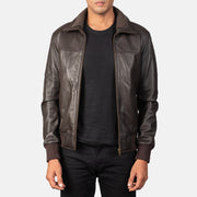 
Air Rolf Mocha Brown Leather Bomber Jacket in Dark Brown Sheepskin Leather - Вид спереди и приталенный силуэт | Купить в официальном онлайн-магазине