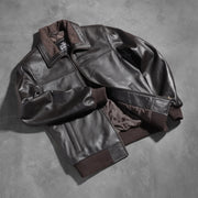 
Как выглядит на человеке:  Air Rolf Mocha Brown Leather Bomber Jacket на модели — естественные складки при дневном свете