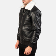 
Black Sheepskin Leather Bomber Jacket - Вид сзади, подчеркивающий посадку по плечам и ровный край