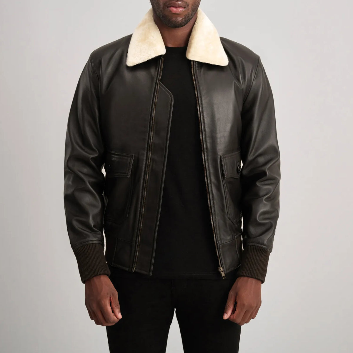 
Airin G-1 Коричневый & Cream Кожаный бомбер для Мужчин in Brown Sheepskin Leather - Вид спереди и приталенный силуэт | Купить в официальном онлайн-магазине