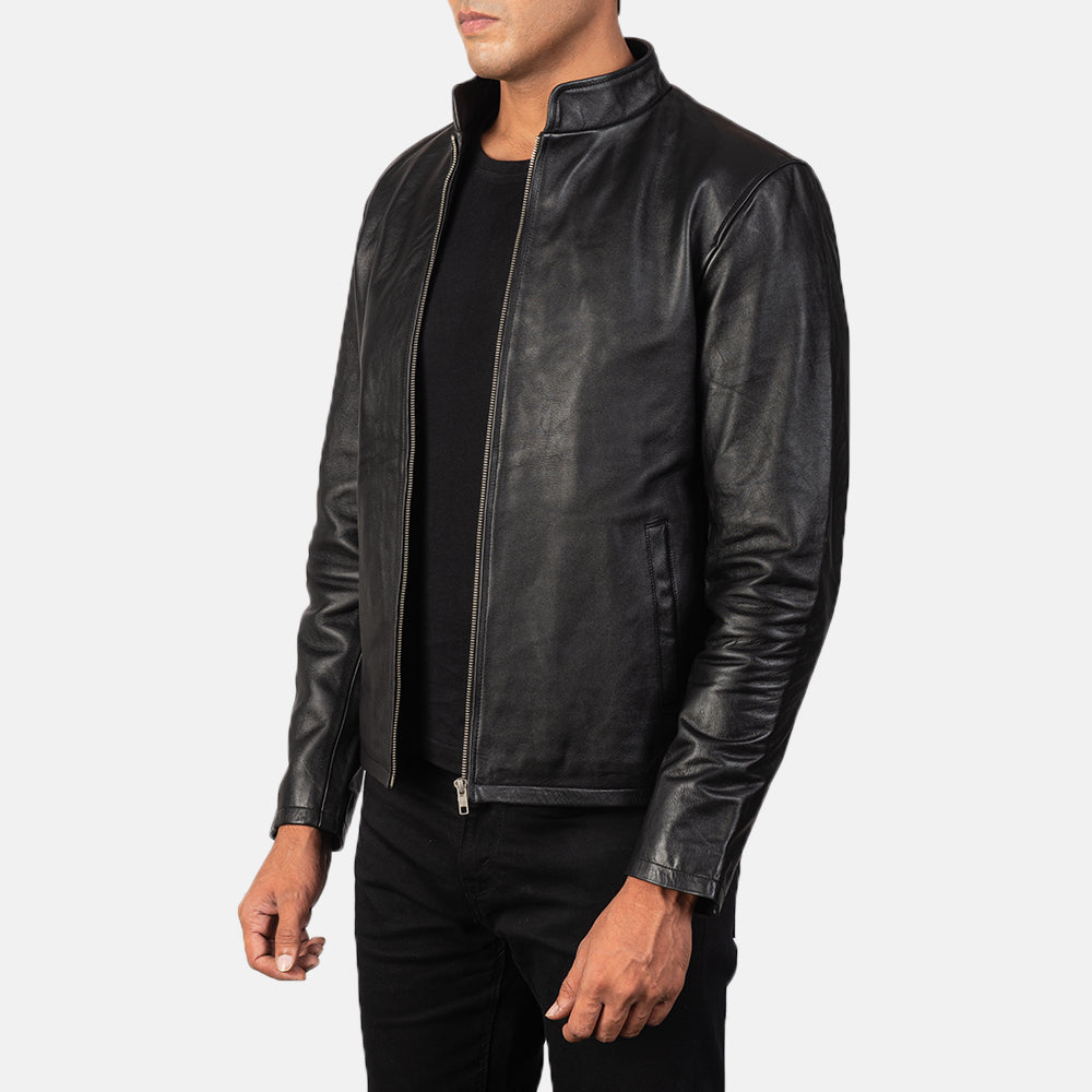 Black Cowhide Leather Biker Jacket - Вид сзади с идеальной посадкой по плечам и ровным подолом