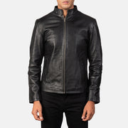 Alex Black Leather Biker Jacket - Вид сбоку с анатомическим кроем рукава