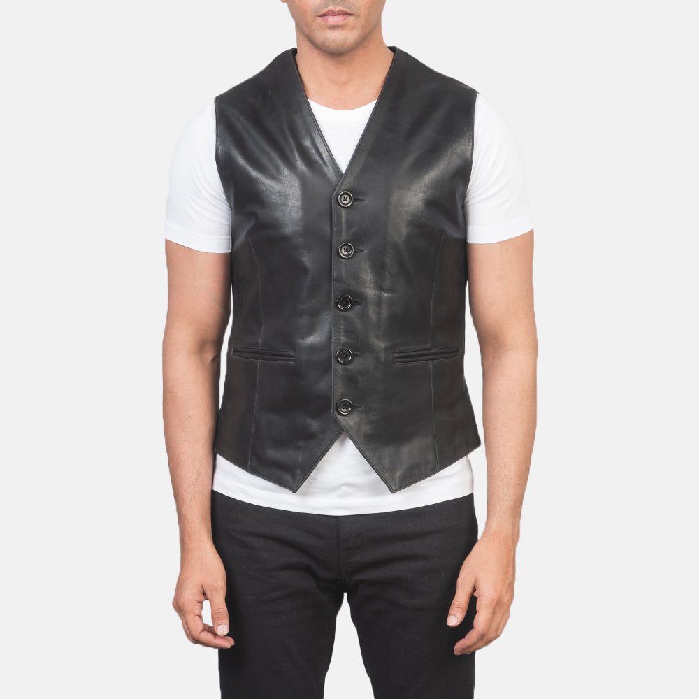 
Крупный план деталей of Classic Collar & 5 Button Hardware on Auden Черный Кожаный жилет для Мужчин