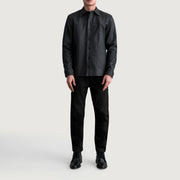
Крупный план деталей of Shirt & Buttons Hardware on Bronco Tumbled Черный Leather Shirt для Мужчин