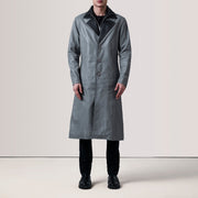 
Grey Sheepskin leather Coat - Вид сзади, подчеркивающий посадку по плечам и ровный край