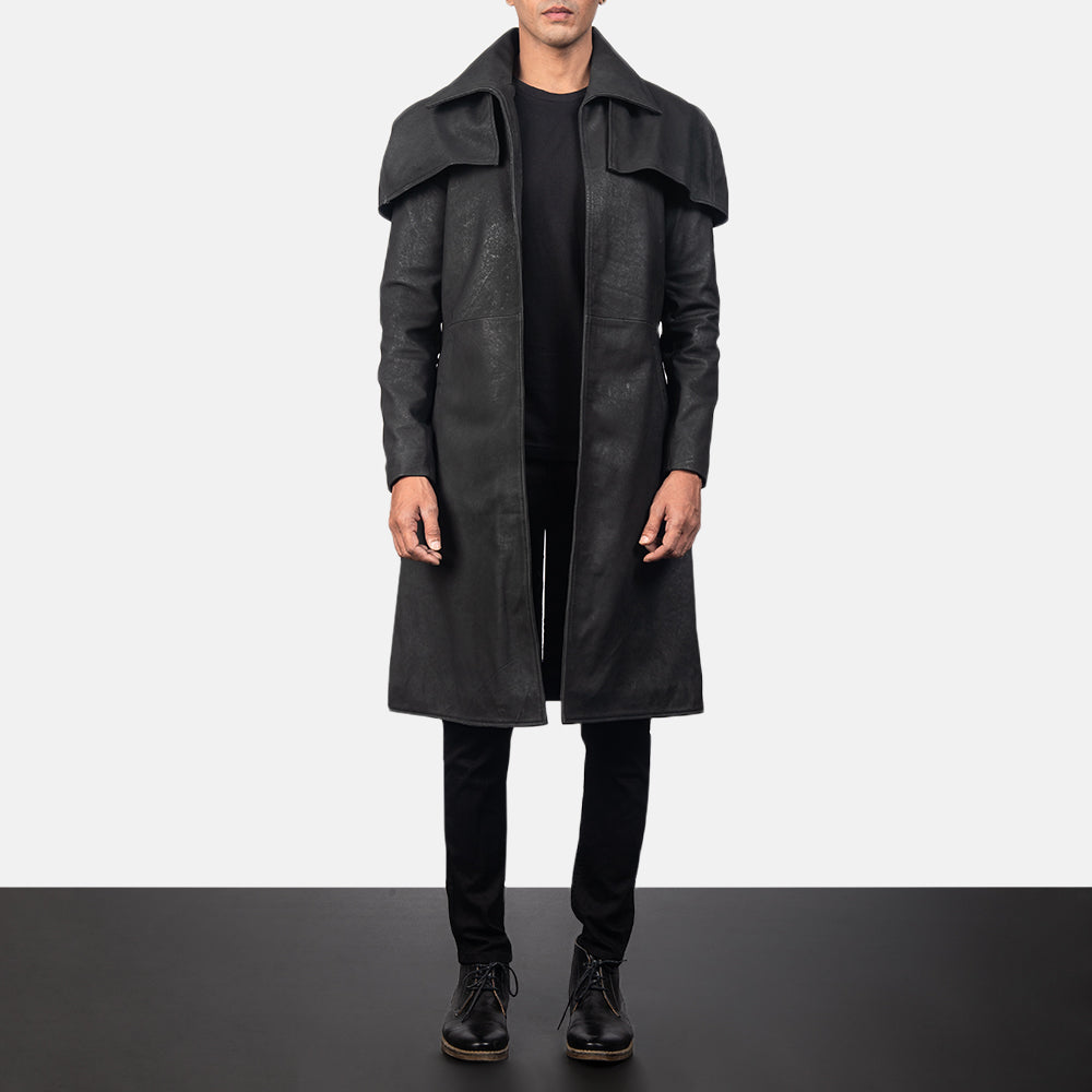 
Classic Distressed Черный Leather Duster для Мужчин in Distressed Black Sheepskin Snuffed - Вид спереди и приталенный силуэт | Купить в официальном онлайн-магазине