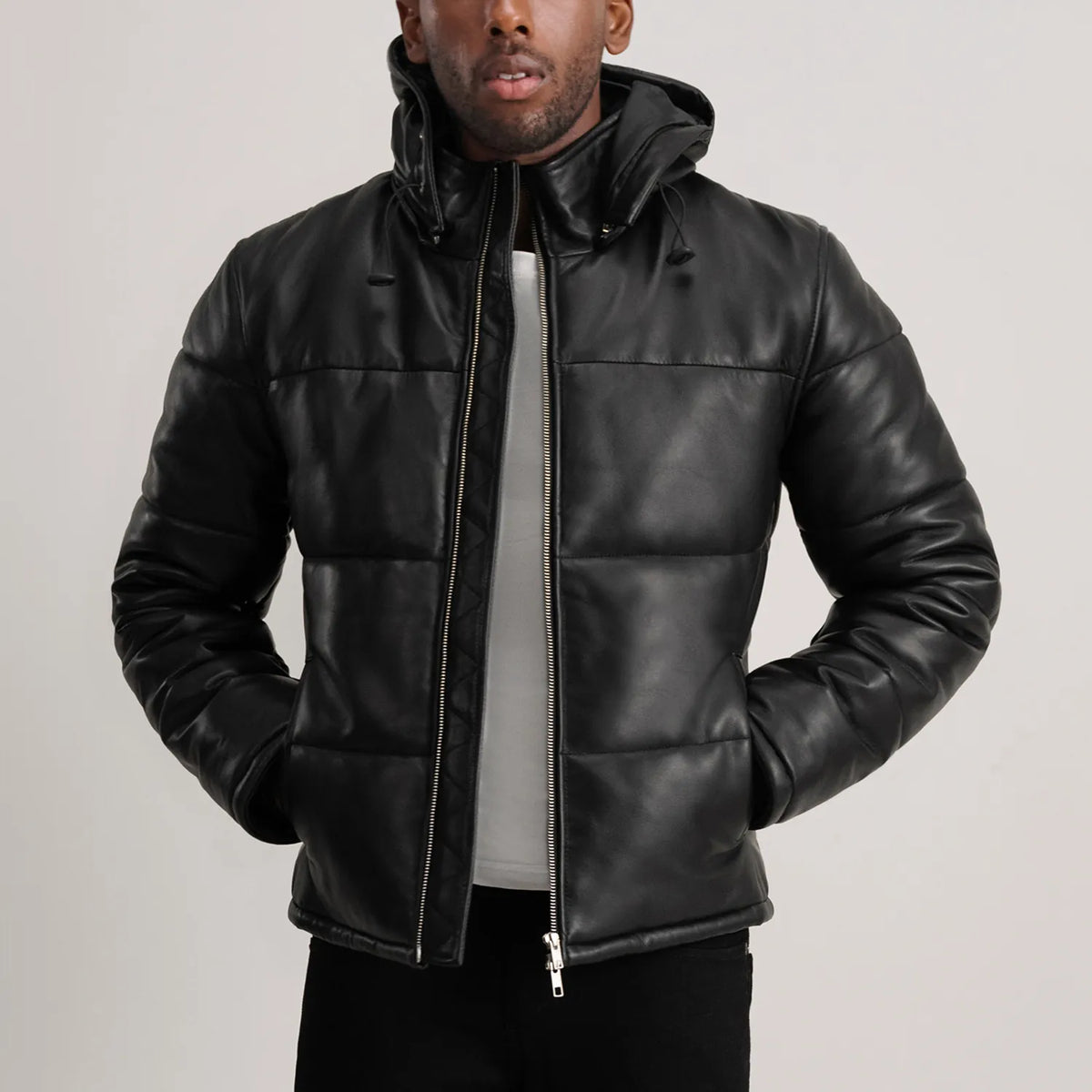 
Gordon Tan Hooded Leather Puffer Jacket in Tan Brown Sheepskin Leather - Вид спереди и приталенный силуэт | Купить в официальном онлайн-магазине