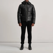 
Gordon Tan Hooded Leather Puffer Jacket - Вид сбоку, демонстрирующий эргономичный крой рукава