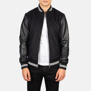 
Harrison Черный Hybrid Varsity Кожаная куртка для Мужчин in Black Sheepskin Leather - Вид спереди и приталенный силуэт | Купить в официальном онлайн-магазине