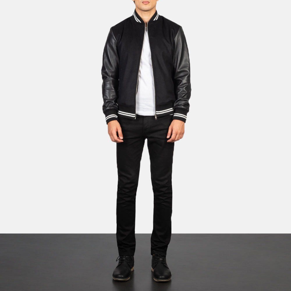 
Крупный план деталей of Knit Rib & zipper Hardware on Harrison Черный Hybrid Varsity Кожаная куртка для Мужчин