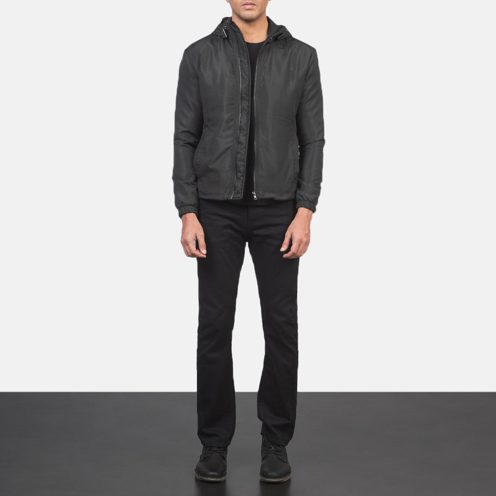 Jimmy Black Hooded Windbreaker Jacket - Вид сбоку, демонстрирующий эргономичный крой рукава