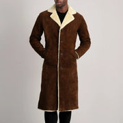 
Крупный план деталей of Notch & Button Hardware on Kolby Brown Suede Shearling Long Coat
