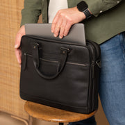 
Classic 100% Full-Grain leather Briefcase - Вид сзади с усиленными кожаными ремнями и прострочкой