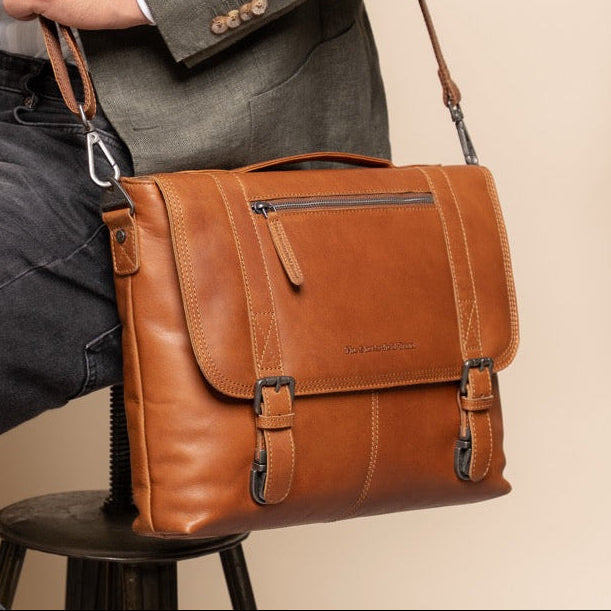 Veneto Full-Grain Leather Laptop Bag женская