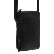 
Alesund Цельнозерновая кожа Phone Bag из классической 100% цельнозерновой кожи - Вид спереди и приталенный силуэт | Купить в официальном онлайн-магазине
