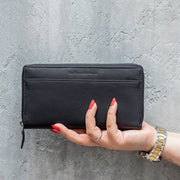 
Classic 100% Full-Grain leather Wallet - Вид сзади с усиленными кожаными ремнями и прострочкой