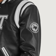 
Вид подкладки Showing Quilted Polyester Lining & Два функциональных внутренних кармана
