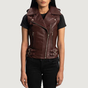 
Rhonda Бордовый Leather Biker Vest для Женщин in Maroon Sheepskin Leather - Вид спереди и приталенный силуэт | Купить в официальном онлайн-магазине