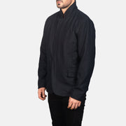 
Black Synthetic Wool Winter Jacket - Вид сзади, подчеркивающий посадку по плечам и ровный край
