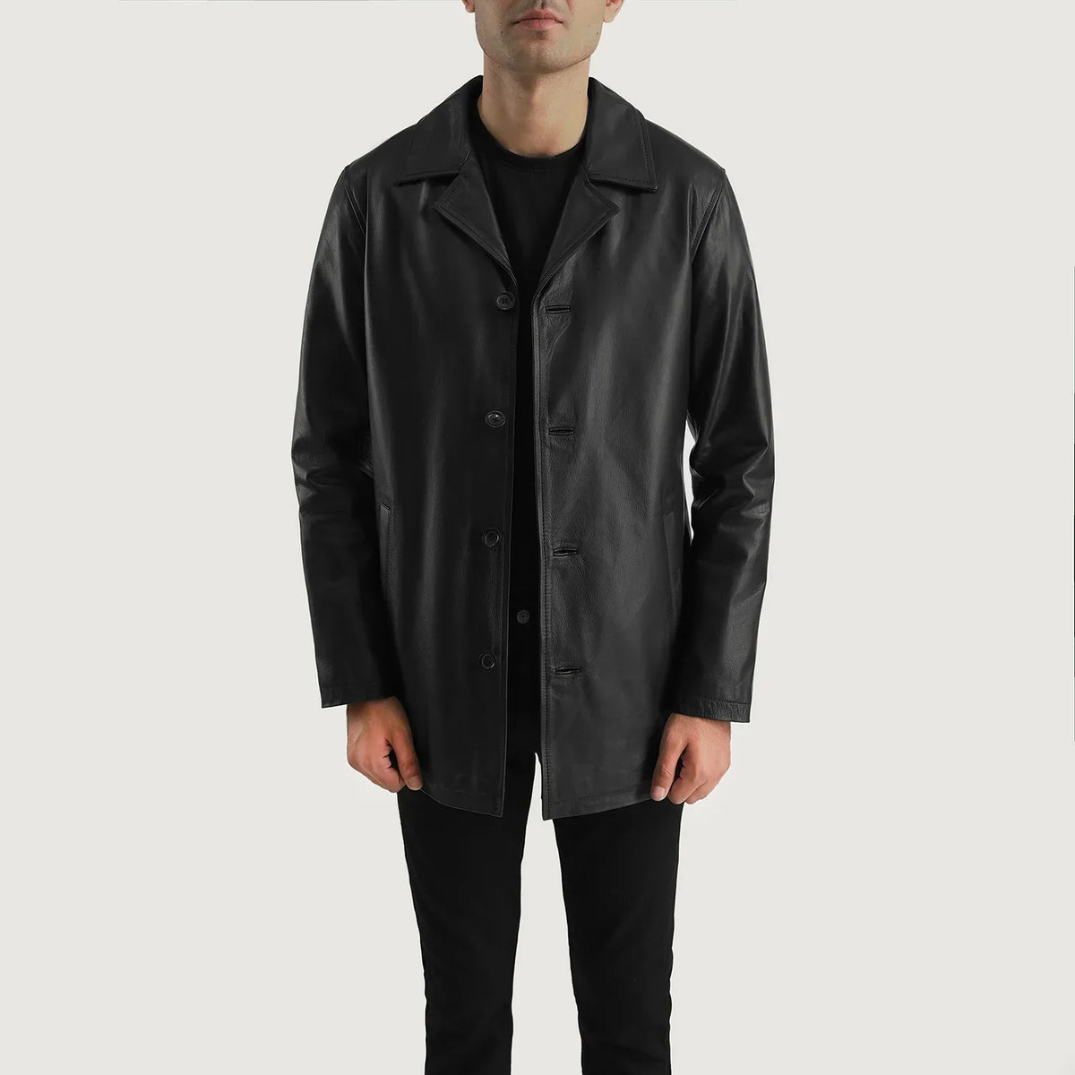 
Black Cowhide (Lt-071) leather Coat - Вид сзади, подчеркивающий посадку по плечам и ровный край
