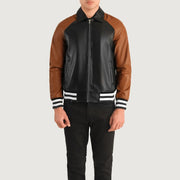 
Крупный план деталей of Shirt collar & Zipper Hardware on Walton Blue Leather Varsity Jacket